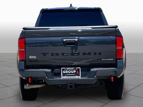 Used 2025 Toyota Tacoma TRD Off-Road AWD/4WD image 5