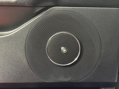 Used 2021 Ford Expedition Max Limited image 19