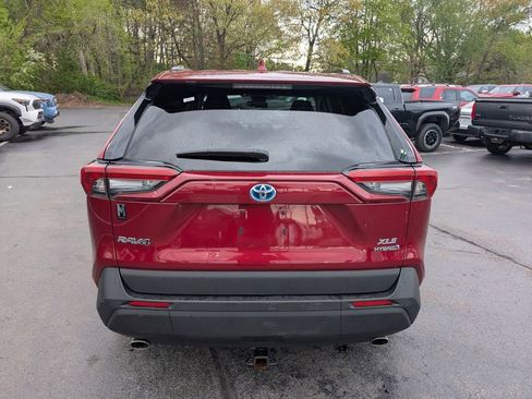 Certified 2021 Toyota RAV4 XLE w/ Convenience Package AWD/4WD image 6