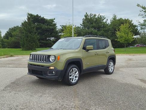 Used 2015 Jeep Renegade Latitude w/ Popular Equipment Group AWD/4WD image 1