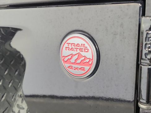 Used 2021 Jeep Wrangler Unlimited Rubicon AWD/4WD image 7