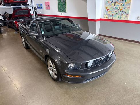 Used 2007 Ford Mustang GT image 28