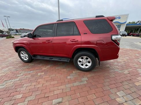 Used 2019 Toyota 4Runner SR5 RWD image 12