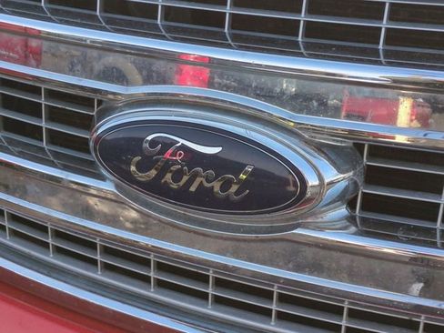 Used 2014 Ford F150 XLT w/ Equipment Group 302A Luxury image 29