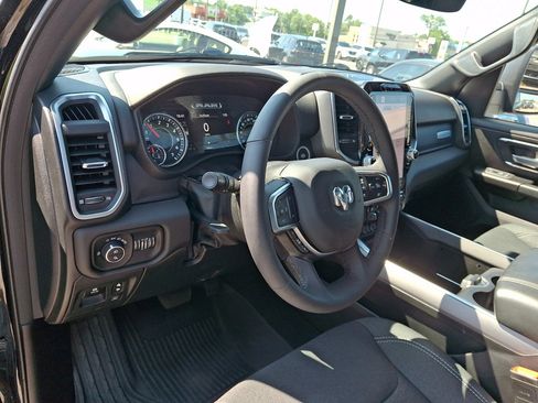 Used 2025 RAM 1500 Big Horn AWD/4WD image 25
