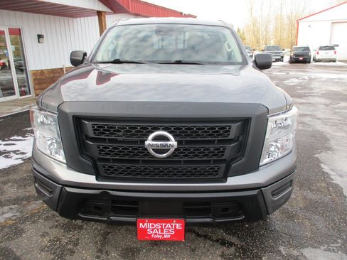 Used 2023 Nissan Titan S image 13