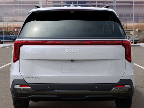 New 2025 Kia Carnival SX Prestige FWD image 13