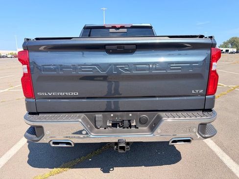 Used 2021 Chevrolet Silverado 1500 LTZ w/ LTZ Premium Package AWD/4WD image 7