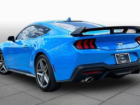 Used 2025 Ford Mustang Coupe RWD image 12