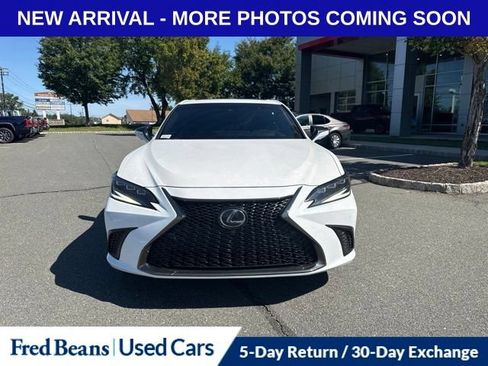 Used 2024 Lexus ES 350 F Sport w/ Technology Package FWD image 9