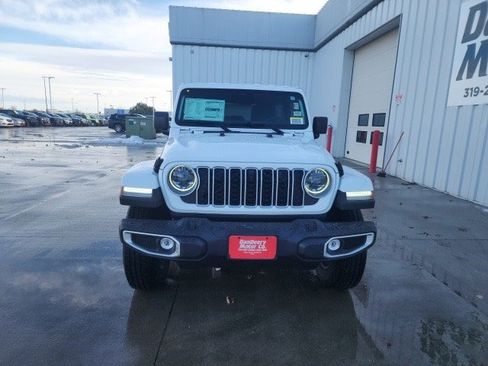 New 2026 Jeep Wrangler Sahara image 8