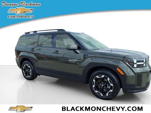 Used 2025 Hyundai Santa Fe SEL FWD image 1