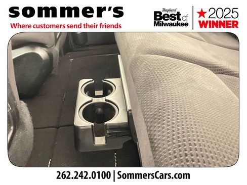 Used 2018 Dodge Grand Caravan SE image 23