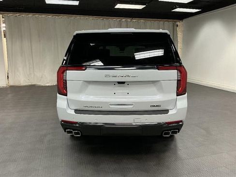 New 2026 GMC Yukon Denali Ultimate w/ LPO, Floor Liner Package AWD/4WD image 5