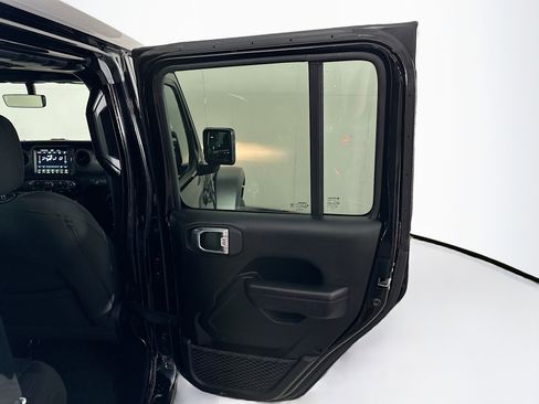 Used 2021 Jeep Wrangler Sport S w/ Sun And Sound Package image 27