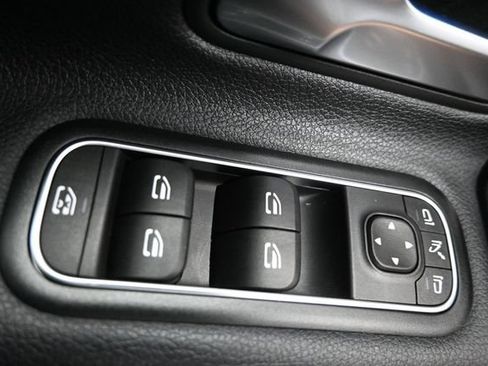 Used 2025 Mercedes-Benz CLA 250 4MATIC image 29