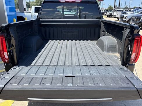 Used 2026 GMC Sierra 1500 Denali AWD/4WD image 5