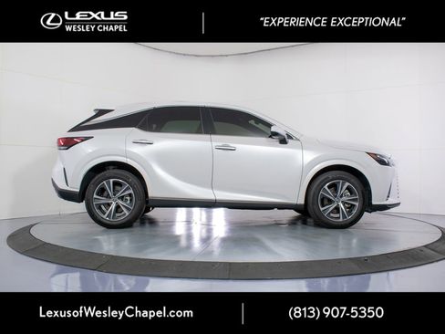 Used 2025 Lexus RX 350 FWD w/ Technology Package image 4