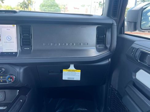 New 2025 Ford Bronco 2-Door image 7