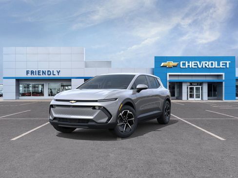 New 2026 Chevrolet Equinox EV LT image 18