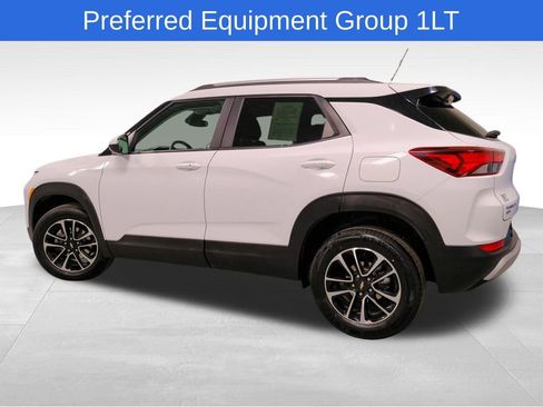 Used 2025 Chevrolet TrailBlazer LT image 4