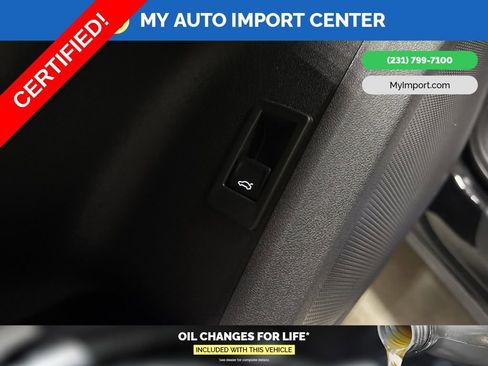 Certified 2025 Audi Q5 2.0T Premium w/ Convenience Package image 12