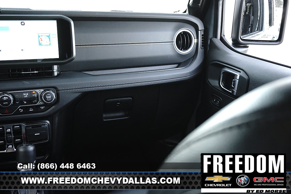 Used 2025 Jeep Gladiator Sport AWD/4WD image 34