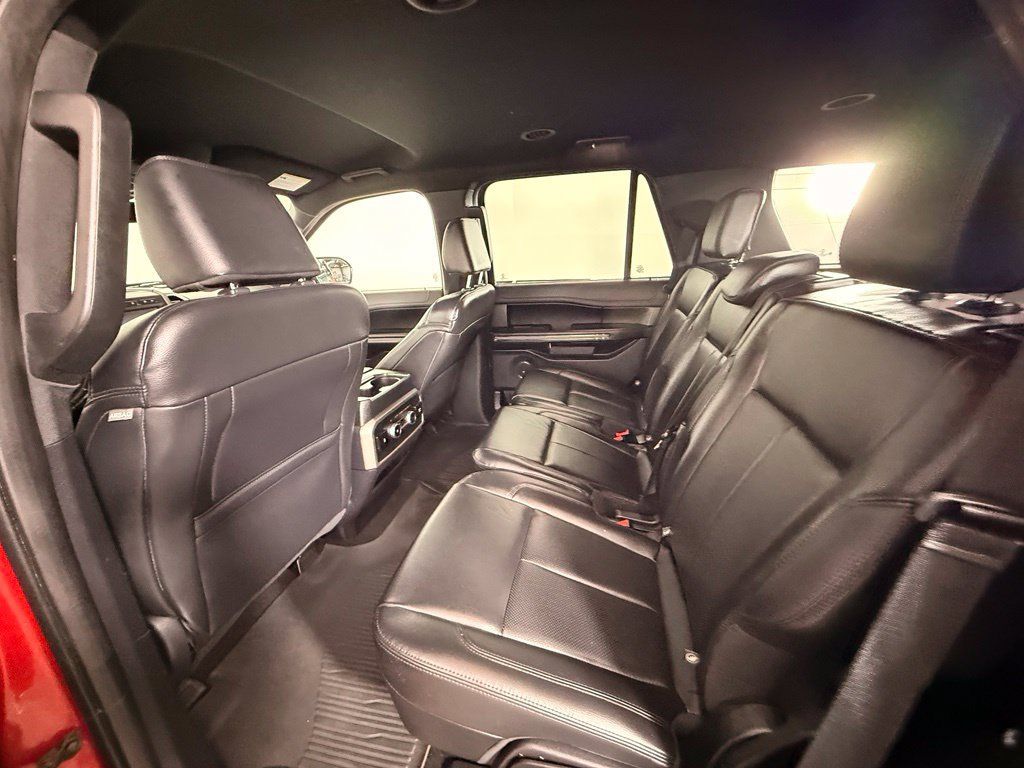 Used 2021 Ford Expedition XLT AWD/4WD image 24