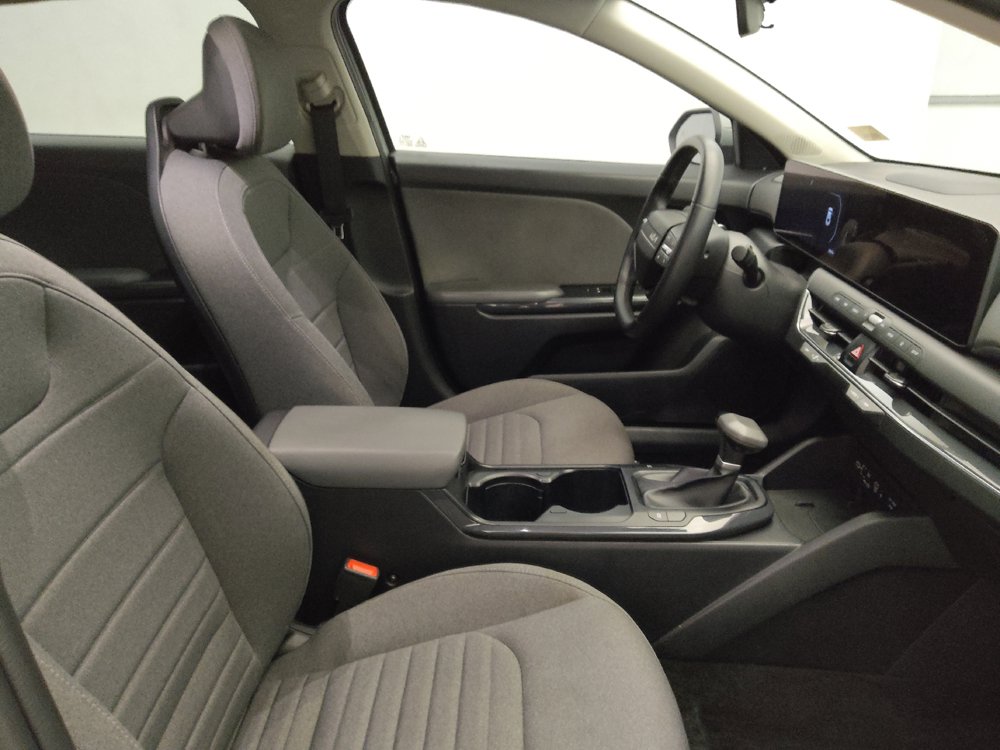 Used 2025 Kia K4 EX FWD image 21