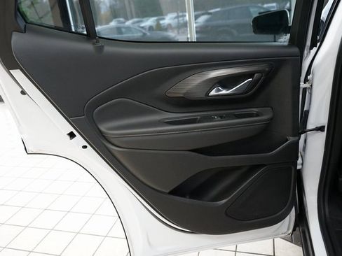 Used 2022 GMC Terrain SLT image 40