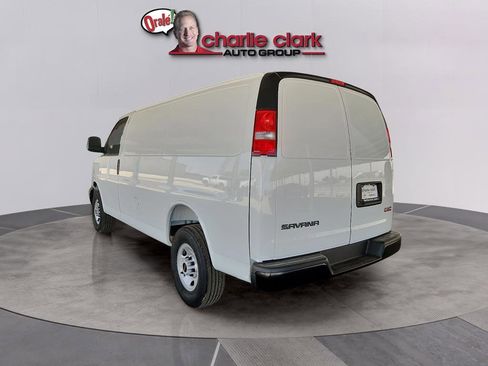 New 2026 GMC Savana 2500 RWD image 3