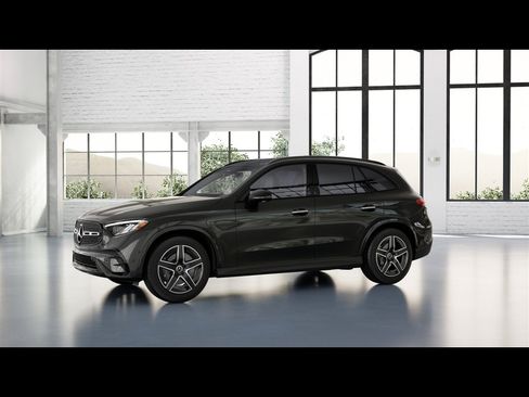 Used 2026 Mercedes-Benz GLC 300 4MATIC image 32