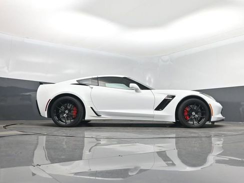 Used 2016 Chevrolet Corvette Z06 w/ 2LZ Preferred Equipment Group image 16