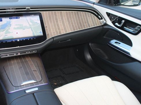 Certified 2025 Mercedes-Benz E 350 Sedan image 29