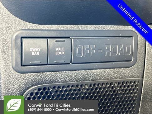 Used 2016 Jeep Wrangler Unlimited Rubicon AWD/4WD image 19