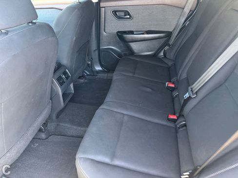 Used 2023 Nissan Rogue S AWD/4WD image 15