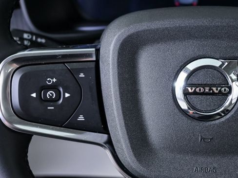 New 2026 Volvo XC40 B5 Plus w/ Protection Package Premier AWD/4WD image 9