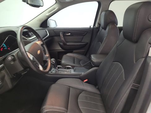 Used 2017 Chevrolet Traverse Premier FWD image 17