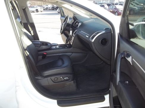 Used 2010 Audi Q7 TDI Premium Plus image 11