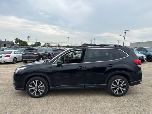Used 2023 Subaru Forester Limited AWD/4WD image 12
