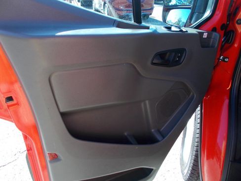 Used 2020 Ford Transit 250 Medium Roof image 13