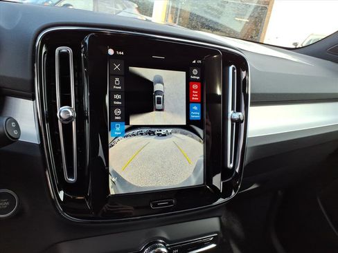 New 2026 Volvo XC40 B5 Ultra w/ Climate Package image 20