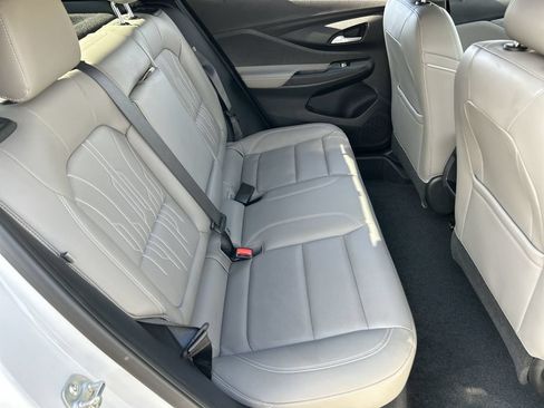 Used 2025 Buick Envista Avenir FWD image 27