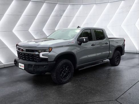 Used 2024 Chevrolet Silverado 1500 ZR2 w/ ZR2 Bison Edition AWD/4WD image 3