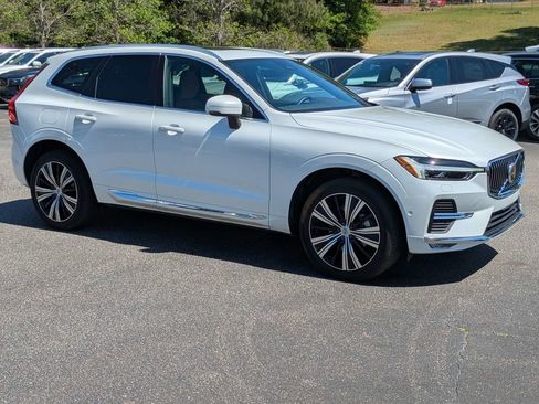 Used 2023 Volvo XC60 B5 Plus w/ Protection Package Premier image 8