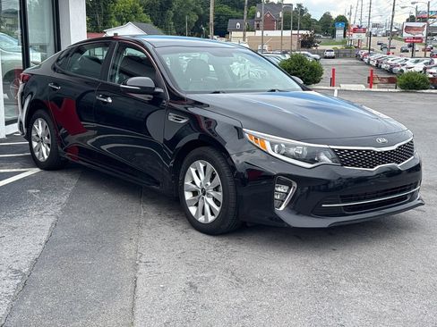 Used 2018 Kia Optima S FWD image 8