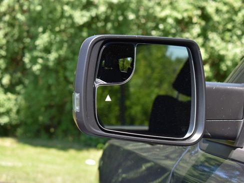Used 2025 RAM 1500 Big Horn AWD/4WD image 36