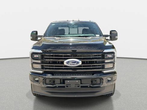 Used 2026 Ford F250 Platinum w/ FX4 Off-Road Package image 8