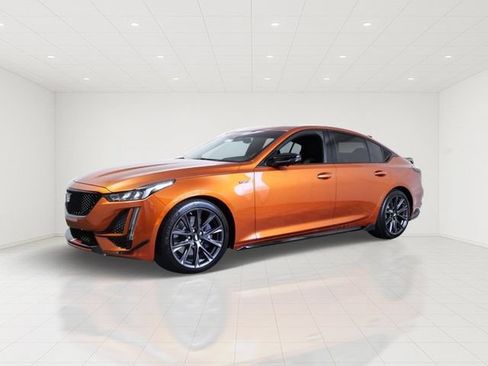 Used 2022 Cadillac CT5 V w/ Premium Package RWD image 2
