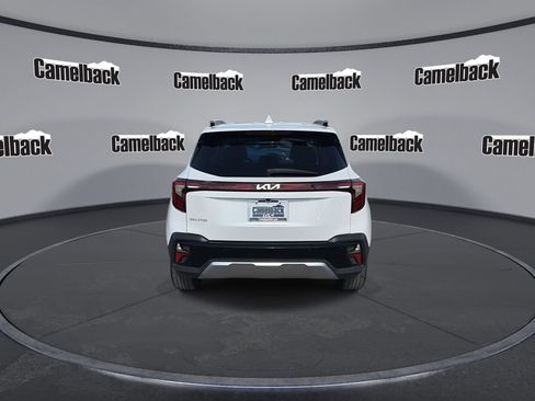 Certified 2025 Kia Seltos EX w/ EX Sunroof Package FWD image 6